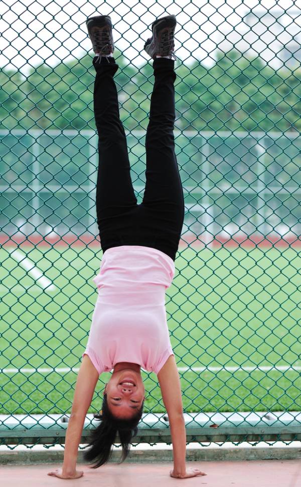 handstand, fear of handstand, handstand fear, yoga handstand