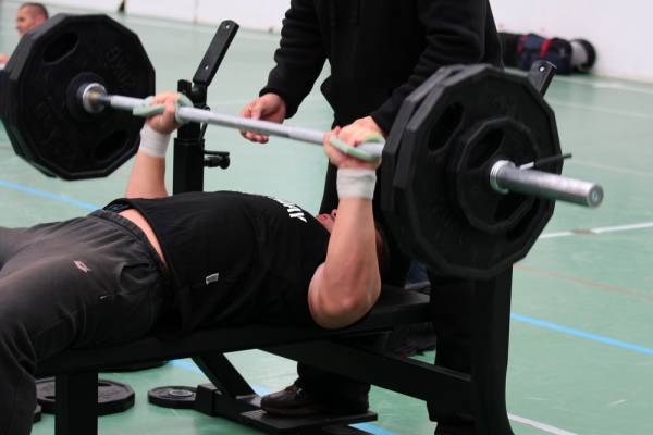 bench press, functional fitness, how to bench press, proper bench press