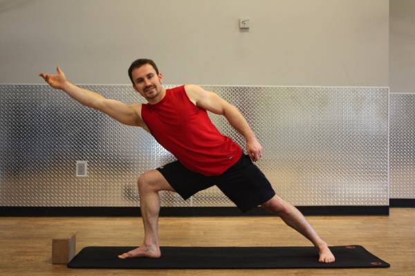 yoga for strength athlete, yoga for athletes, triangle pose, side angle pose