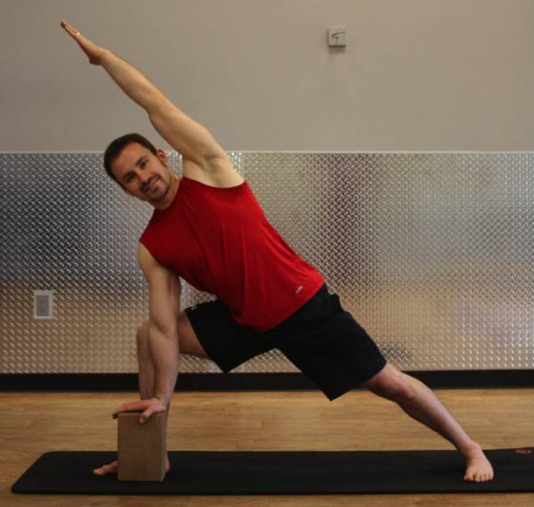 yoga for strength athlete, yoga for athletes, triangle pose, side angle pose