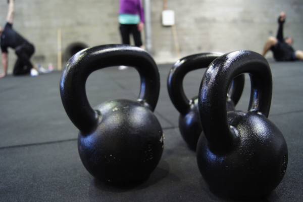 swing, kettlebell swing, kettlebells