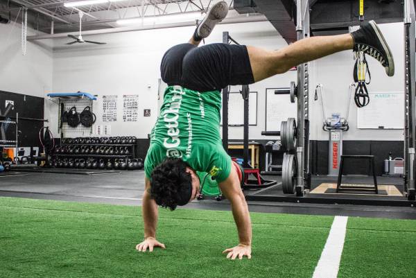 handstand, bodyweight