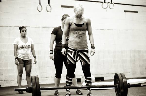 female deadlift