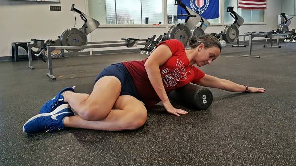 foam rolling the lats