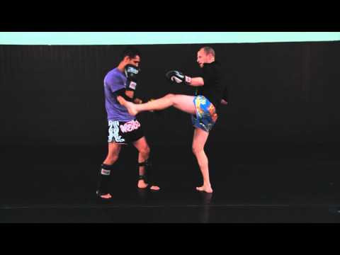 Video: pulsebeatfit.com: Counter-Tactics in Muay Thai - 3 Counters to the Roundhouse Kick