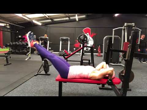 Flat Bench Lying Leg Raise