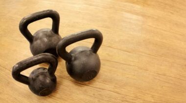 kettlebell clean, double kettlebell clean, how to do double kettlebell clean