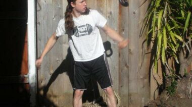 kettlebells, kettlebell juggling, ballistic, explosive strength, conditioning