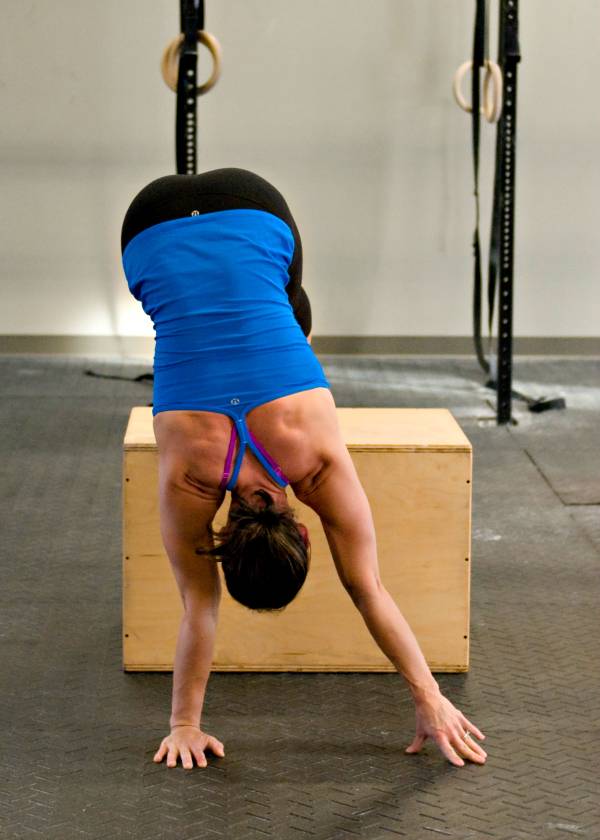 Pamela Gagnon Handstand Program for Pulse Beat Fit