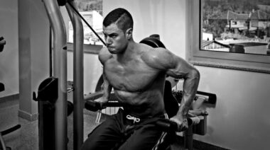 Triceps machine