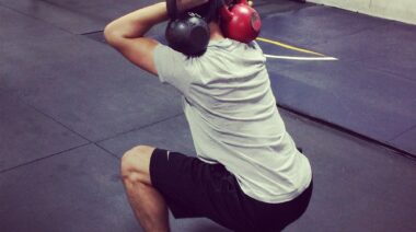 doublekettlebellbacksquat