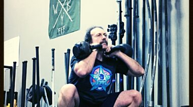 doublekettlebellfrontsquat