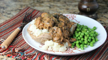 Slow Cooker Beef Stroganoff