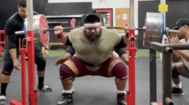 Powerlifter Jesus Olivares crushes a 920-pound squat in April 2022