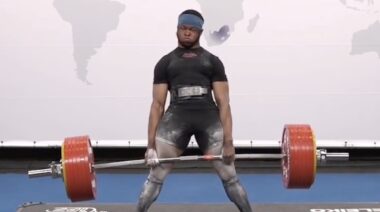 Asein Enharo sets a record deadlift in June 2022