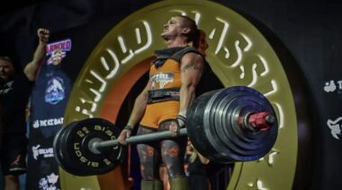 Rhianon Lovelace Axle Deadlift World Record September 2022