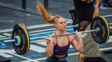 CrossFitter Michelle Basnett performing barbell exercise